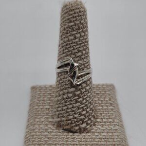 Size 8 Sterling Silver Abstract Woven Design Band Ring A3438